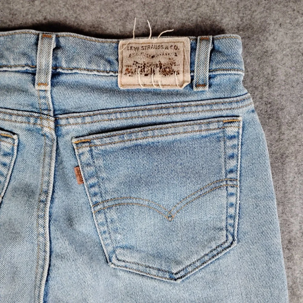 Vintage Levis 614 Orange Tab Jeans Mens 32x27 Light Wash Flex Made in USA Denim